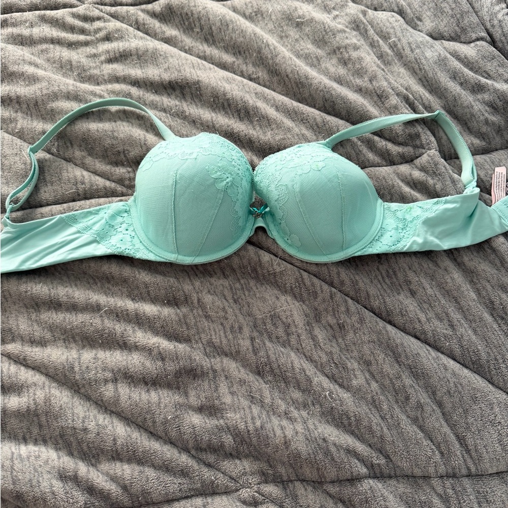 Victoria's Secret Mint Lace Bra